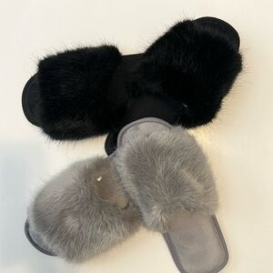 2-pack fuzzy GAP slippers